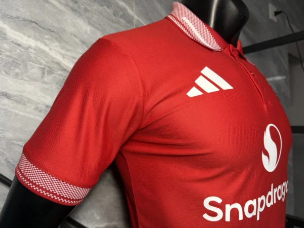 2026-27 Manchester United Red: High Quality Replica Football Kit Review