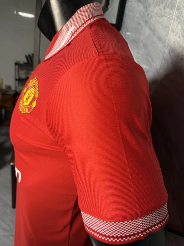2026-27 Manchester United Red: High Quality Replica Football Kit Review