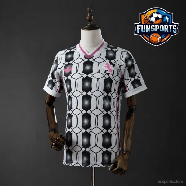 Juventus 2025-26 Black Retro Jersey – AAA Grade Replica